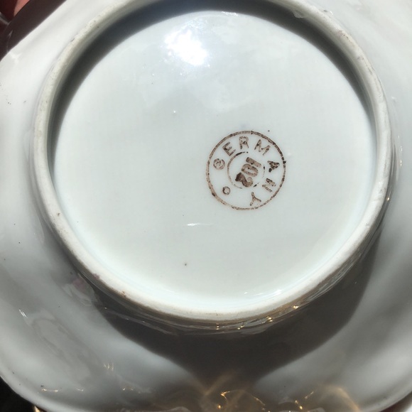 Berry Bowl & serving dishes - Picture 4 of 7